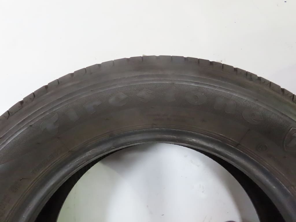 Reifensatz von Firestone Vanhawk 2