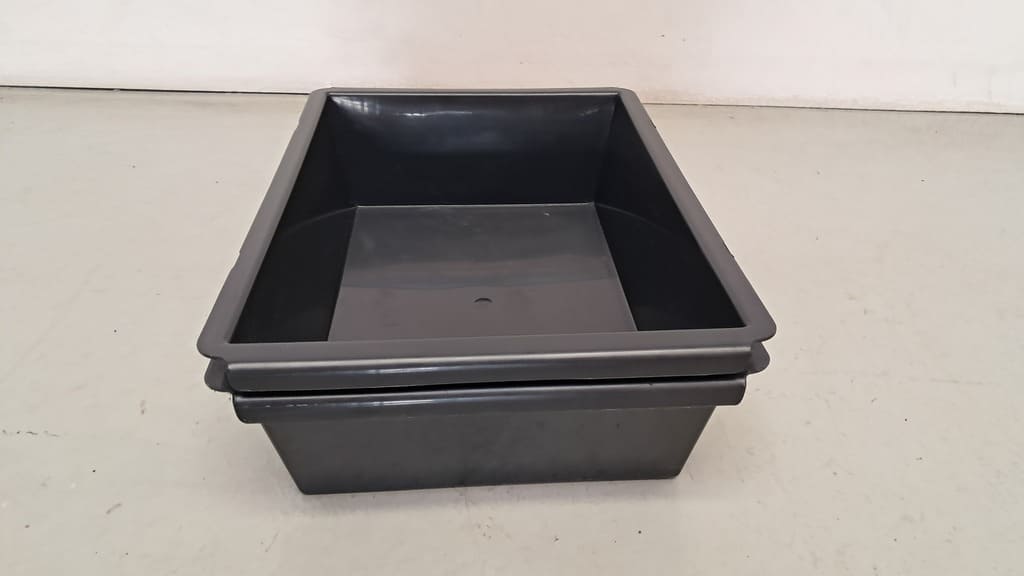 Staubox unter der 3er-Sitzbank in der 2. Sitzreihe für VW California