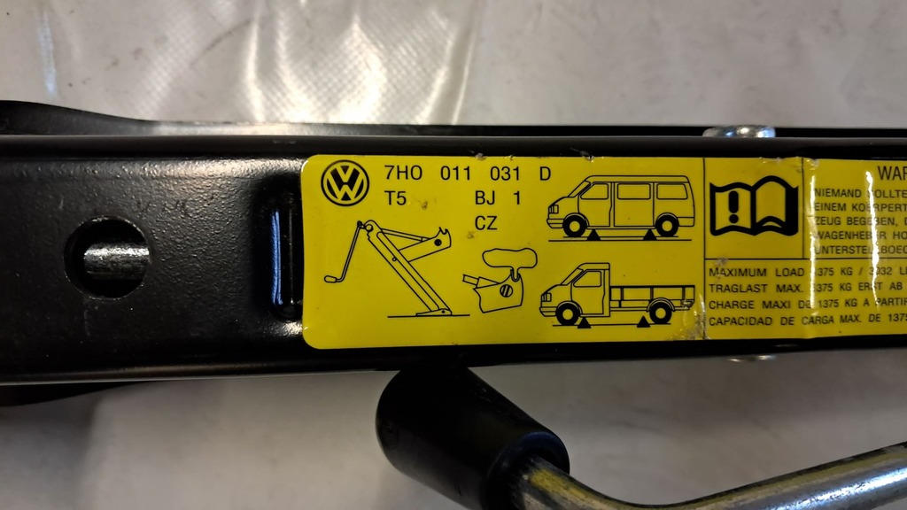 Wagenheber Pannenset Bordwerkzeug VW T5/T6 Transporter 7E8 011 031