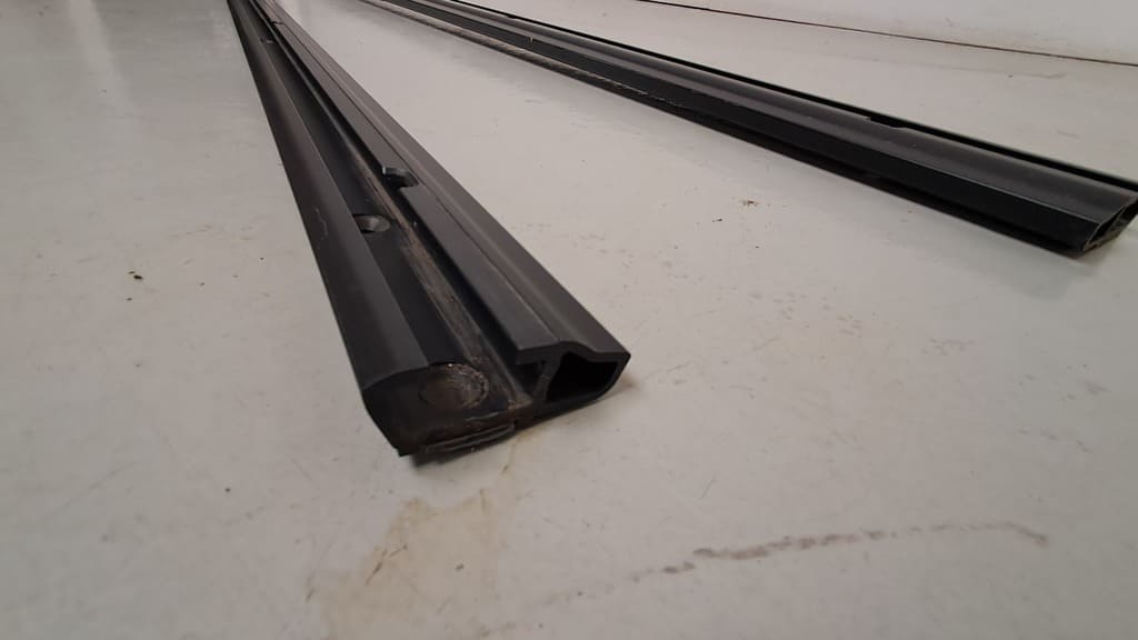 C-Schiene links /rechts für Dachträger kurzer Radstand VW T5/T6