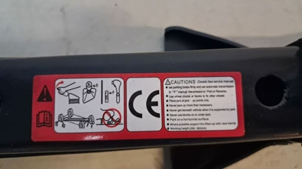 Auto-Pannenset mit Scherenwagenheber