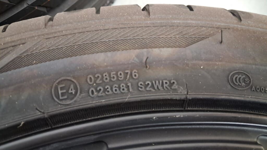 Radsatz Toyo Proxes Sport 245/40R20 für VW T5/T6/ T6.1 /VW Amarok bis 2020