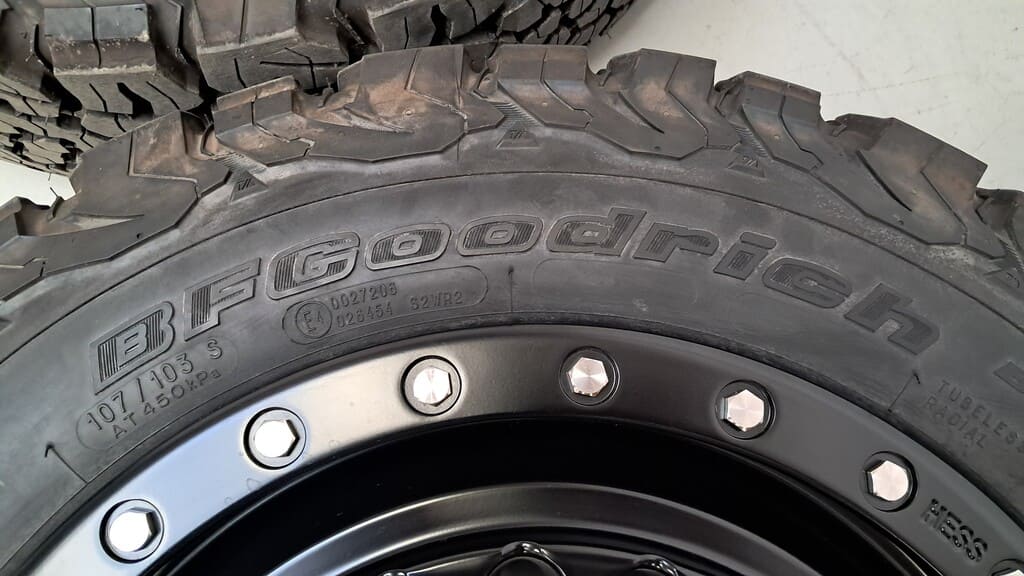 Radsatz BFGoodrich All-Terrain T/A KO2 225/65 R17 für VW Amarok