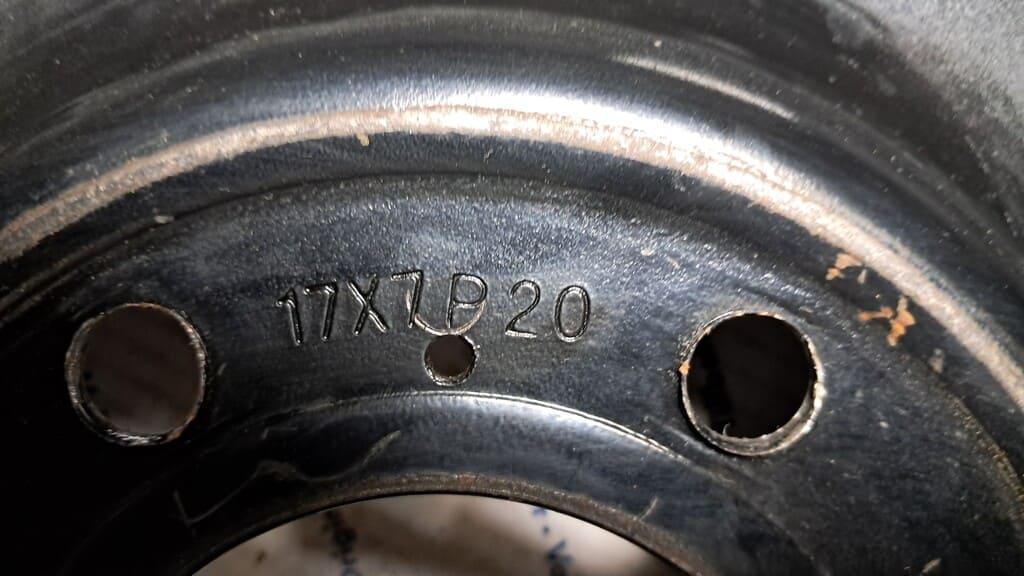 Felgensatz ET 20  6x139.7 für Toyota Land Cruiser / Hilux Vigo / REVO