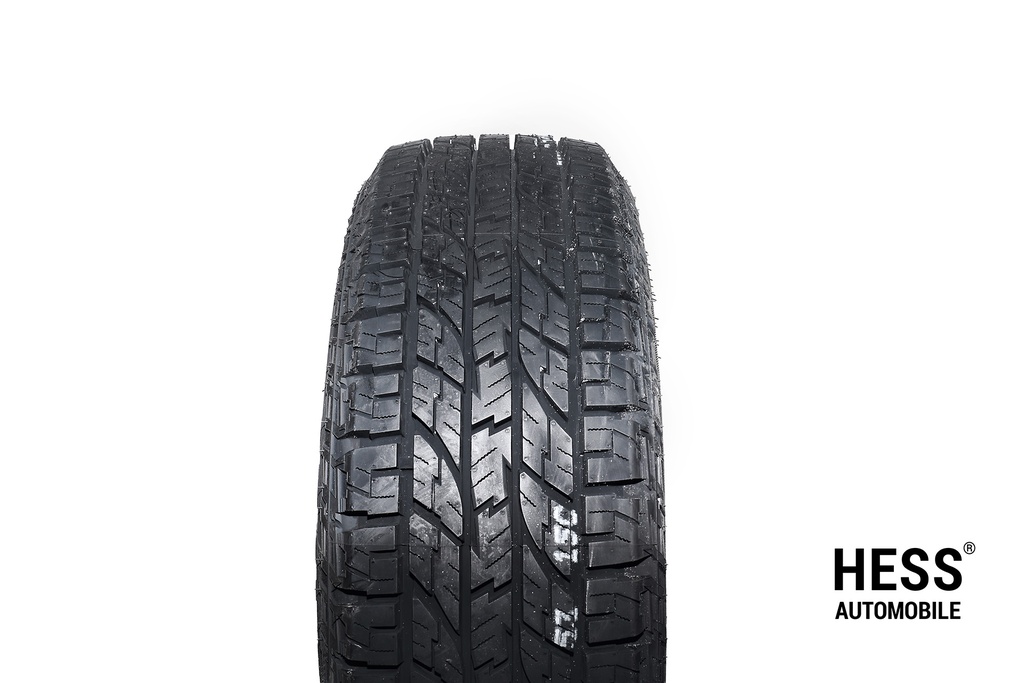 Yokohama Geolander A/T 215/65R16C 109/107 8PR