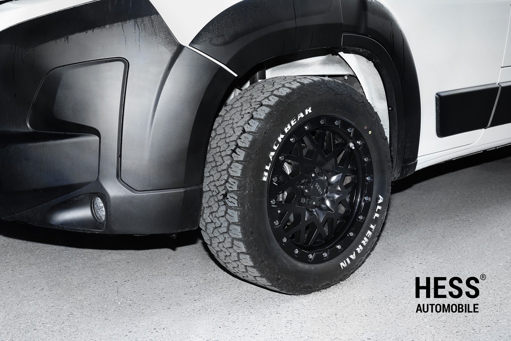 Black Bear AT2 255/55 R18 120/118S