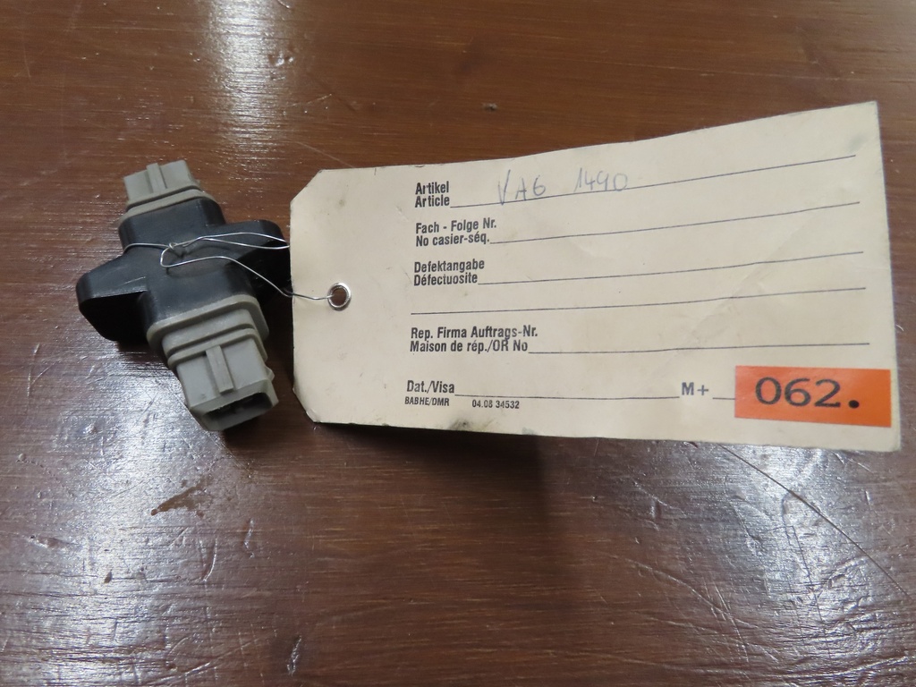 Diagnose- und Trenndapter (4-polig) VW 1490– Occasion