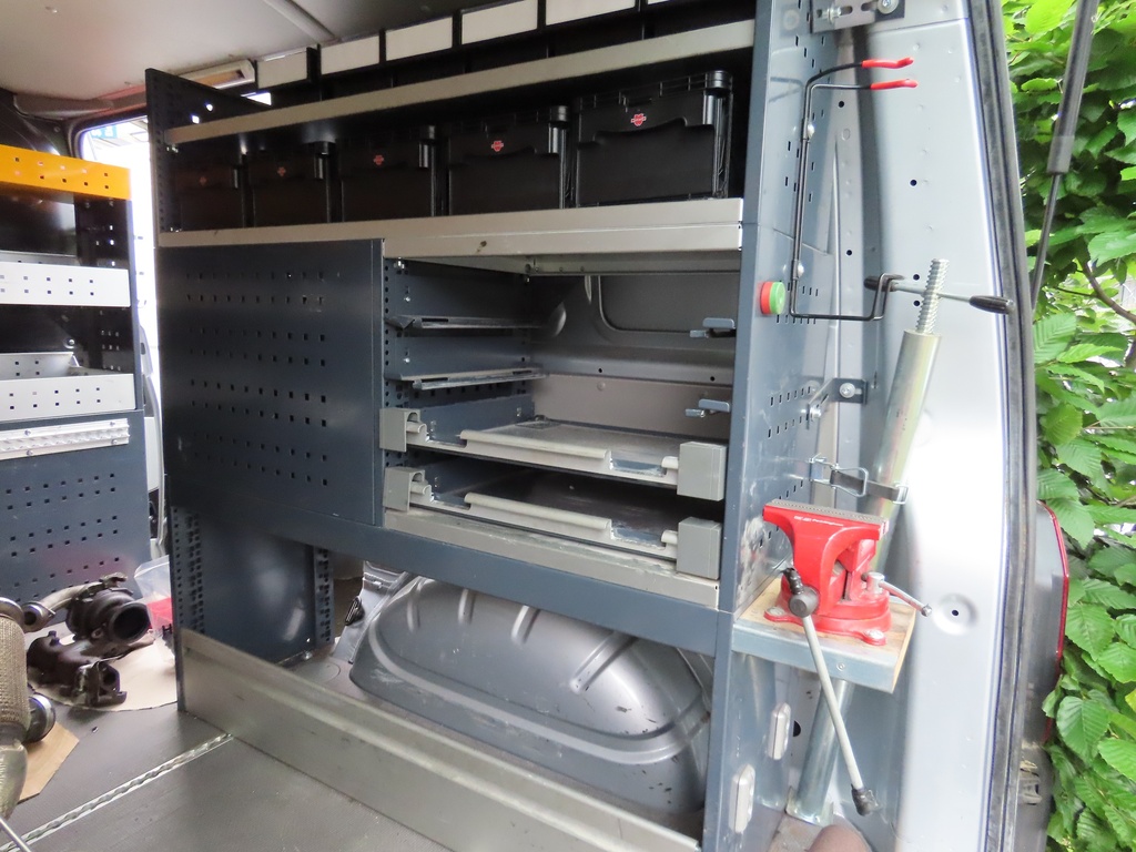 4 Werkzeugschränke Ausbau für Nutzfahrzeuge – Occasion