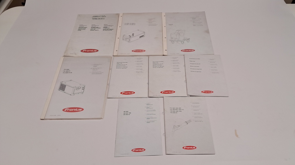 Original-Fronius Handbücher zu Schweißgeräten, Brennern und Kühlgeräten