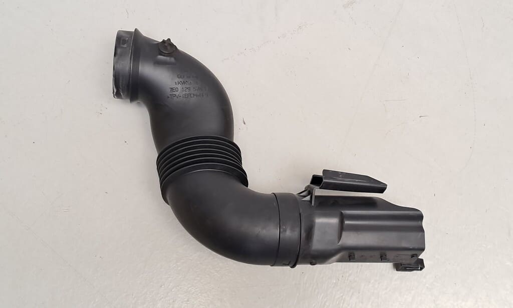 Luftansaugkanal (1K0129578B) VW T5