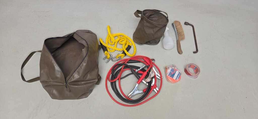 Militärische Notfall-/Pannenhilfe-Set